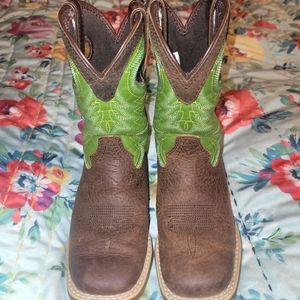 Kids size 11m Durango boots